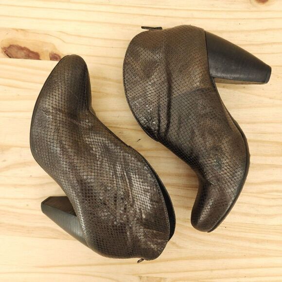 Born On Concept Womens Ankle Boots Sz 7.5 Gray Textured Leather Cone Heel Bootie - Picture 5 of 9